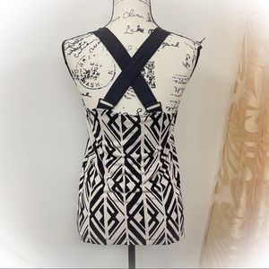 💕Beautiful Banana Republic Cross Back Cami Top💕